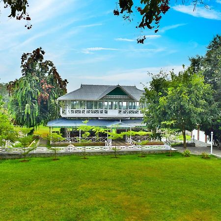 Hotel Mgm Whispering Wind'S Yelagiri Exteriér fotografie