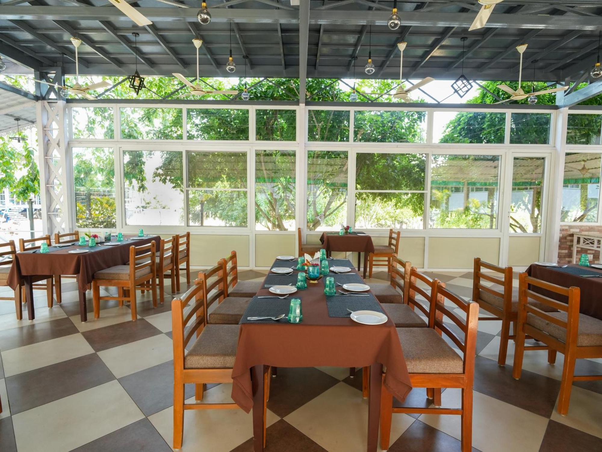 Hotel Mgm Whispering Wind'S Yelagiri Exteriér fotografie