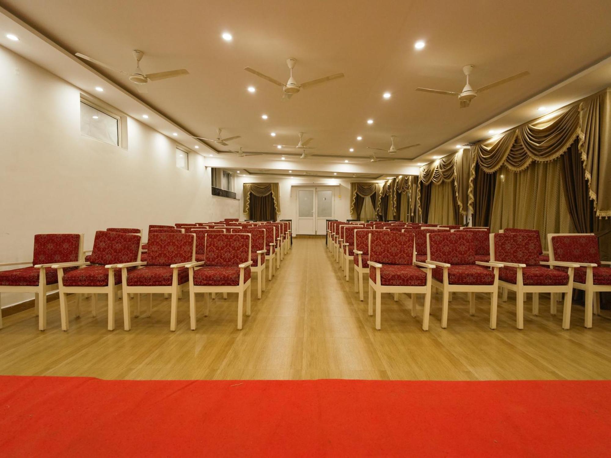Hotel Mgm Whispering Wind'S Yelagiri Exteriér fotografie