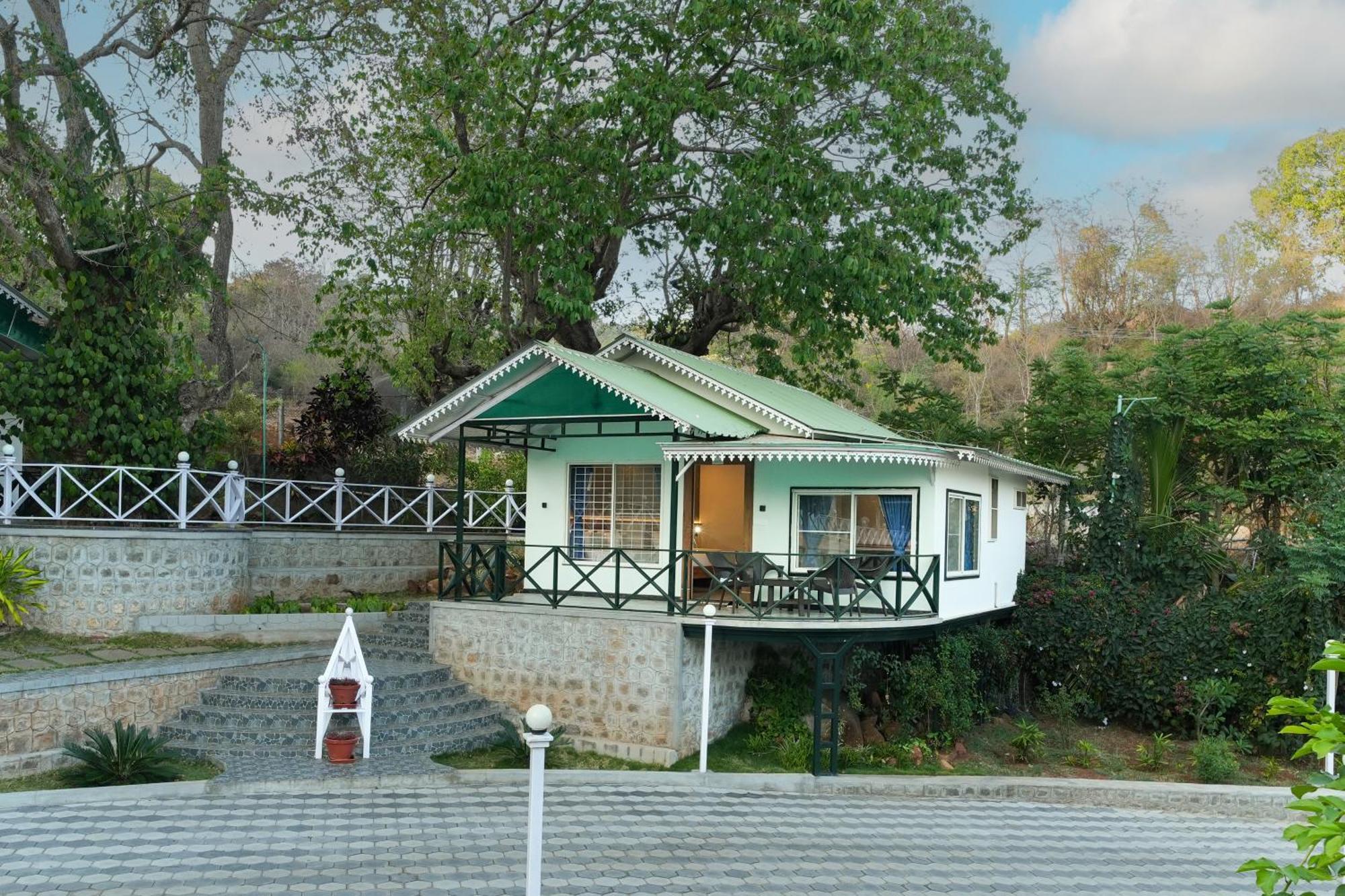 Hotel Mgm Whispering Wind'S Yelagiri Exteriér fotografie